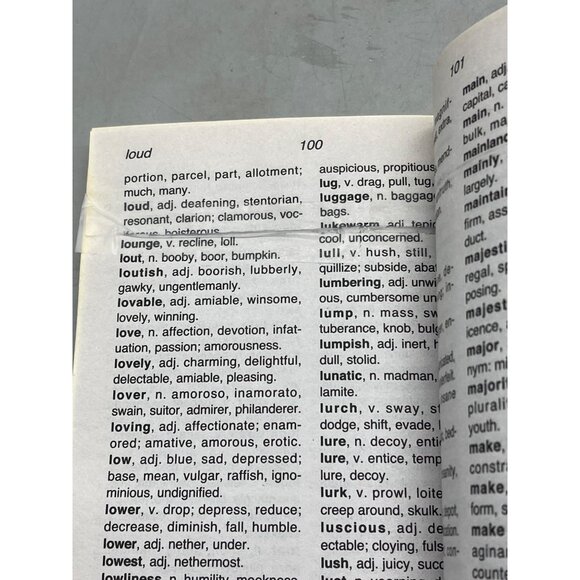 Thesaurus book Large print copyright 2014 Kappa books ENGLISH 194 PG READ - Picture 3 of 5